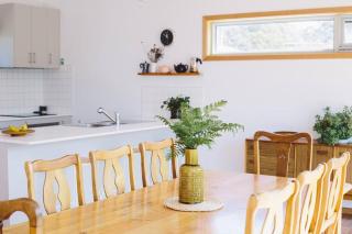Modern Waterfront House at Susans Bay, Primrose - Primrose Sands - 7
