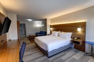 Holiday Inn Express & Suites Shelbyville Indianapolis by IHG - 2