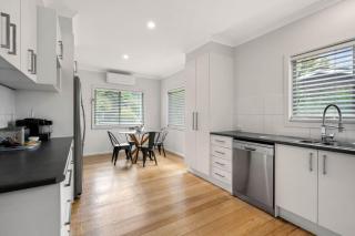 Alpine View Cottage - Bright - 1