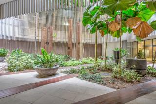 Marina View Queen Bed Studio Apartment Pool & Gym - Cairns - 1
