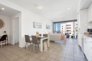 Luxury 1BR Apartment @ Harbour Lights Cairns - Cairns - 5