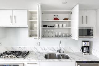 Pioneer Sq Studio w Gym WD nr Occidental Sq SEA-40 - 5