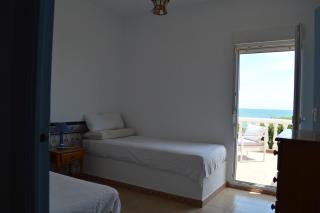 Oasis en la playa: piscina y relax - 5