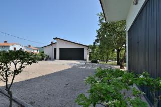 House Trget - 8