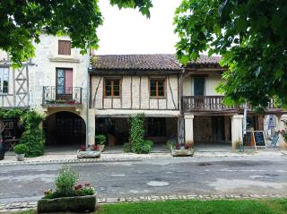 Sous les arcades de Fourcès-Jolie maison médiévale - Fourcès - 9