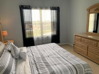 Newly Renovated Courtyard Villa - Davenport - 3