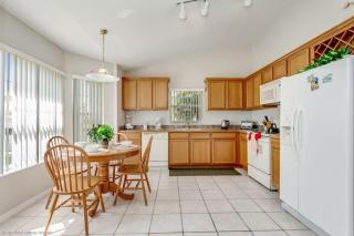 A Beautiful Home In A Peaceful Community - Davenport - 6