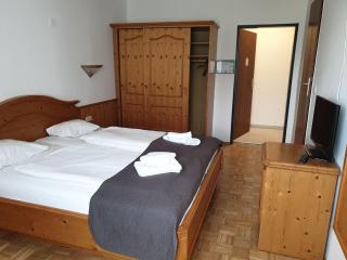 Neuhof - 4