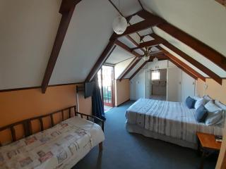 Whalers Guest House - 9
