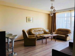 Nearby Chavchavadze Ave Sweet Home with Terrace - Tbilisi - 8