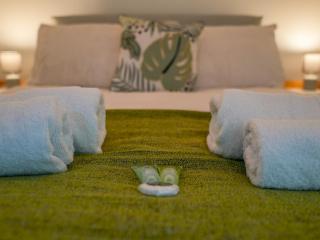 Pass the Keys Urban Retreat Stylish Apartment in the Heart of Nottingham - 5