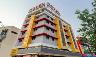 Itsy Hotels Prince Regency - 9