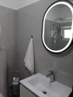 Spacious apartment w balcony big garden & grill - Rogoznica (Rogosnizza) - 9