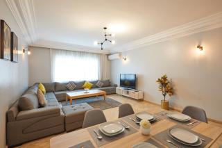 3 Bedrooms and Room Balcony in Central Casablanca - Casablanca - 0