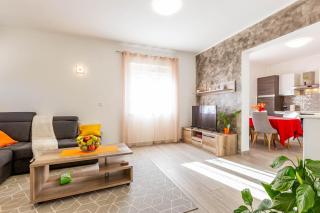 Chubi 2BR apt parking terrace bbq vegetable garden - Zadar - 8