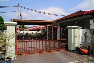 Anson Impiana Homestay 5BR, Teluk Intan - 0