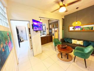 Beachside Oasis ! Spacious ½ block from the Beach - 5