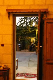 Local Cave House Hotel - 8