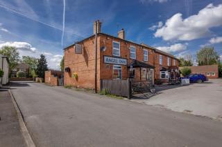 Angel Inn Misson - 6