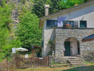 Villa con bosco giardino e ruscello ad uso esclusivo - Borzonasca - 0