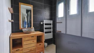 Grande villa 6 personnes à 200m de la mer . Récemment rénovée. - 1