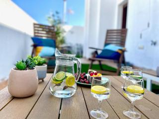 GATU PREMIUM ático Caleta , Preferente mayores de 25 años y familias - Cadice - 9