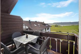 Loft mit Seeblick und Innenpool - - 0