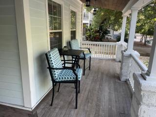 Updated Red Door Revival in Downtown Saint Augustine - St. Augustine - 9