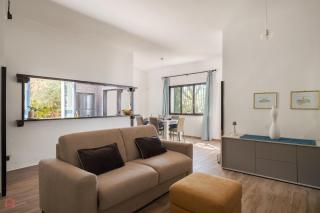 Stunning seaview villa - 8