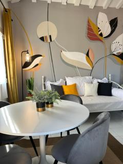 Tower 22 - Centre and near train station - 9