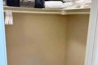 Waterfront corner 2/1 Apt - 2