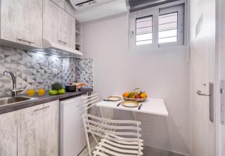 Mella Roa - Teal studio - Nydri - 3
