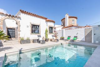 137- Empurialola-Casa de vacaciones con piscina privada en Empuriabrava - Empuriabrava - 0
