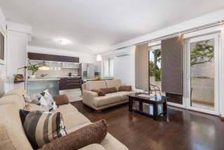 Garden Home Flora - 2