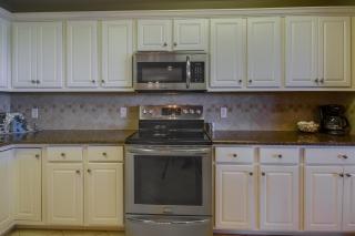 Lake Ozark Vacation Rental Pool and Dock Access! - Lake Ozark - 3