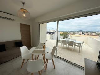 Superbe T2 en dernier étage - Antibes - 3