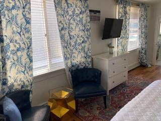 Inkwell Beach Cottage - Oak Bluffs - 2
