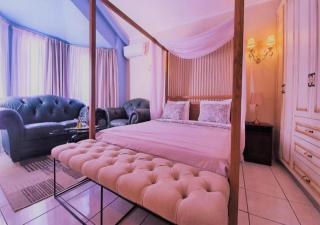 Queen Boutique Suites Preveza - 4