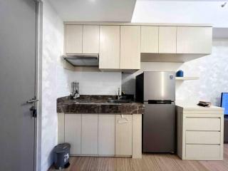 Apt Vasanta Innopark Studio Latte dgn Bathub & Pool Ch3n - Jarakasta - 3