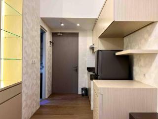 Apt Vasanta Innopark Studio Latte dgn Bathub & Pool Ch3n - Jarakasta - 1