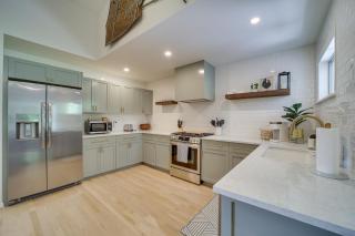 Well-Appointed Tulsa Home with Fire Pit and Patio! - Tulsa - 2