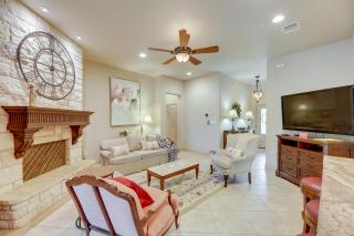 Pool and Hot Tub in Sunny Smithville Getaway! - Smithville - 5