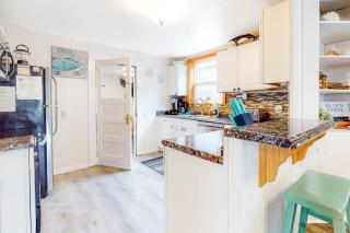 Ocean Shells Cottage - 3