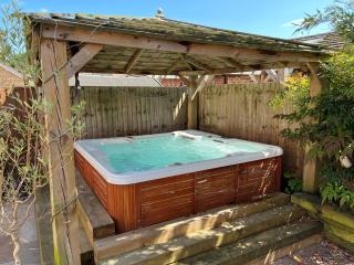 4 Bed House-Free Hot Tub-16 Miles To Chelt Races - 0