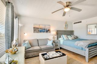 Daytona Beach Condo with Smart TV, Steps to Ocean - Daytona Beach - 3