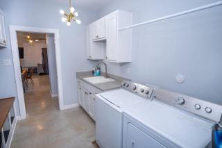 Downtown Modern Farmhouse-Pool- Sleeps 12 - 3