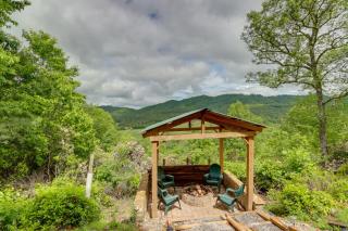 Secluded Mountain Cabin with Decks and Gazebo! - Brasstown - 9