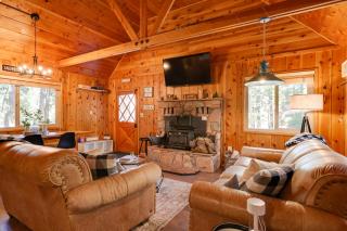 3 Mi to Big Trees State Park Cabin with Scenic Deck - Arnold - 9