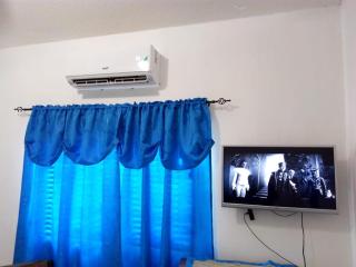 Secure Gated 1BR Home in Caribbean Estate 2BR Also Available - Portmore - 7