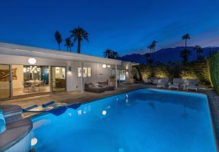 Mid Century Mood House by ACME House Company - Palm Springs - 2